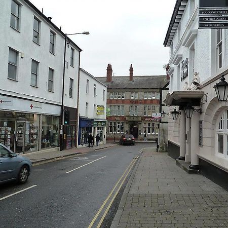The George Hotel Chepstow Exterior foto