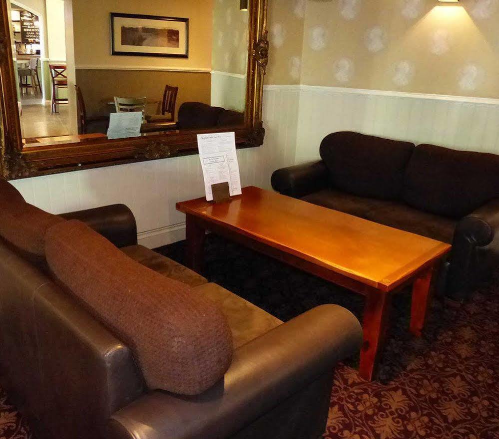 The George Hotel Chepstow Exterior foto