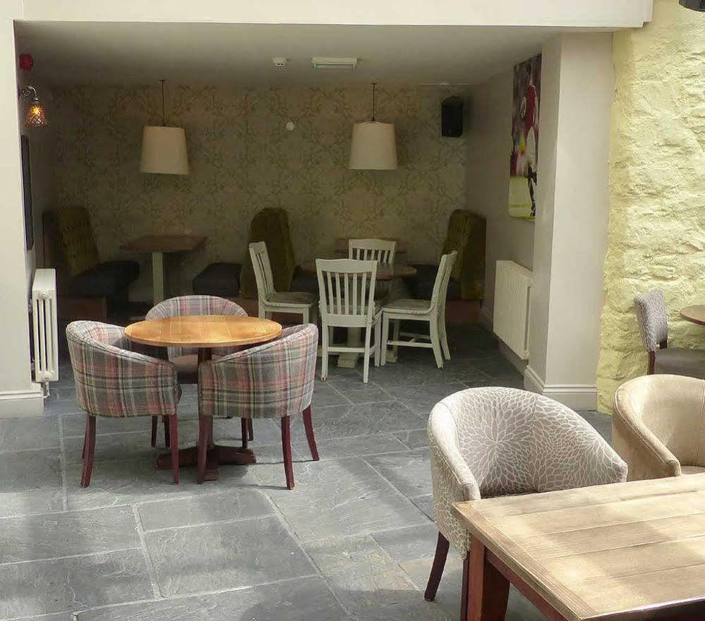The George Hotel Chepstow Exterior foto