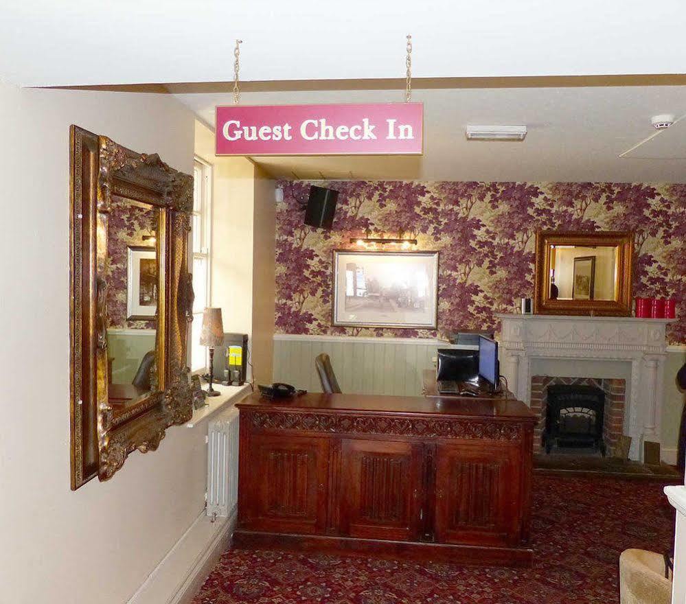 The George Hotel Chepstow Exterior foto