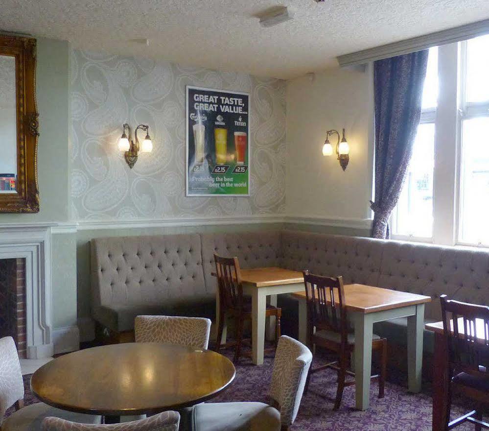 The George Hotel Chepstow Exterior foto
